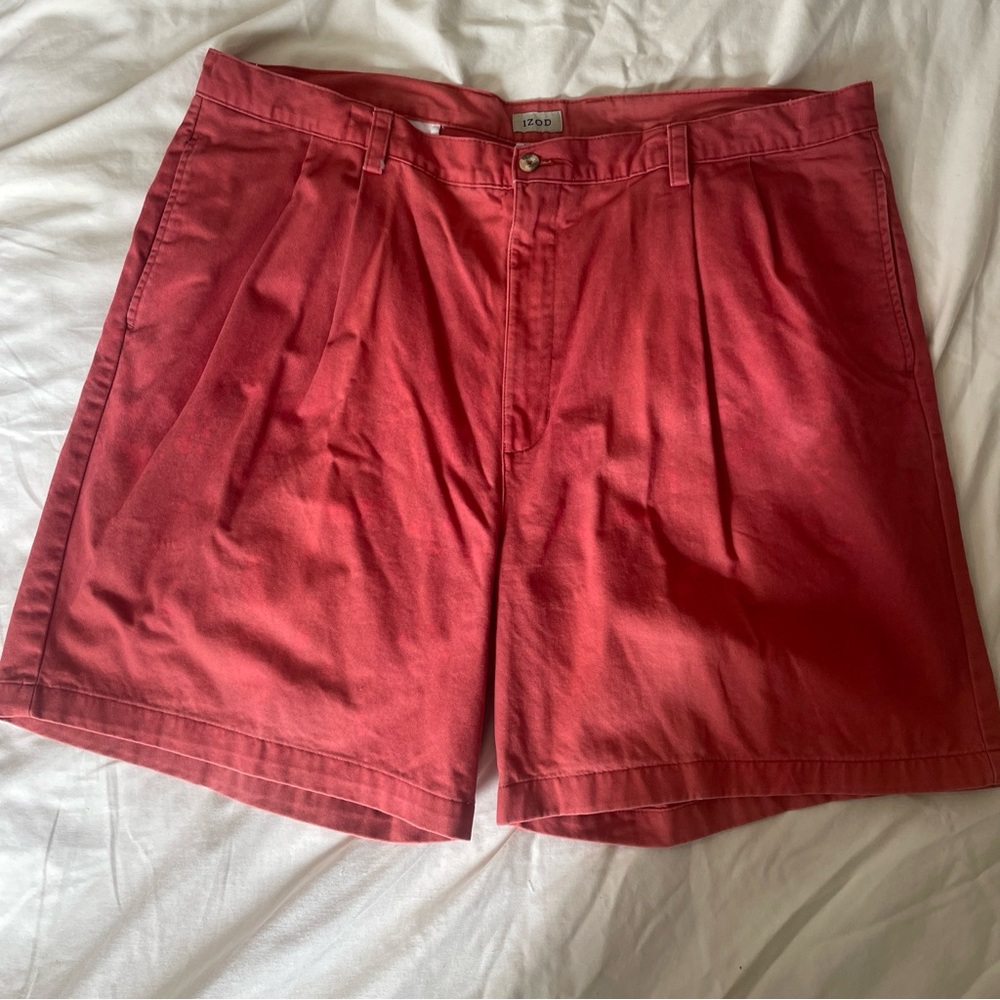 Izod Men’s Size 42 7.5 Inseam  Baggy Pleated  Golf Shorts Pink Cotton #219225